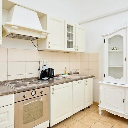 Garden Antique With Bubble Apartament