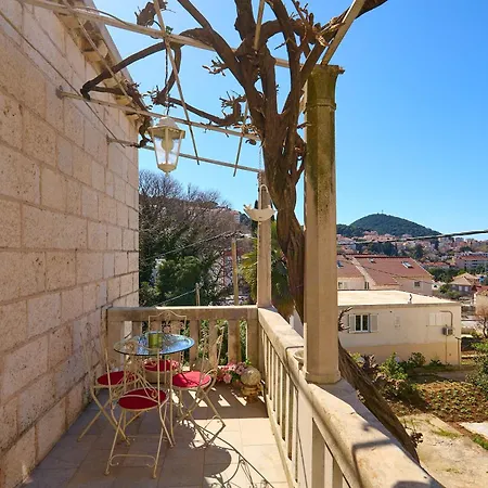 Garden Antique With Bubble Apartament *