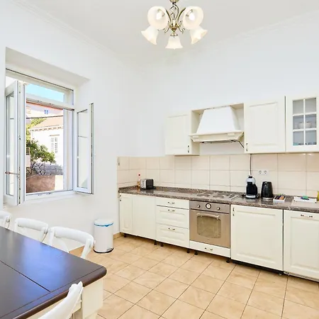 Garden Antique With Bubble