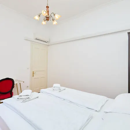 Garden Antique With Bubble Apartment Dubrovnik