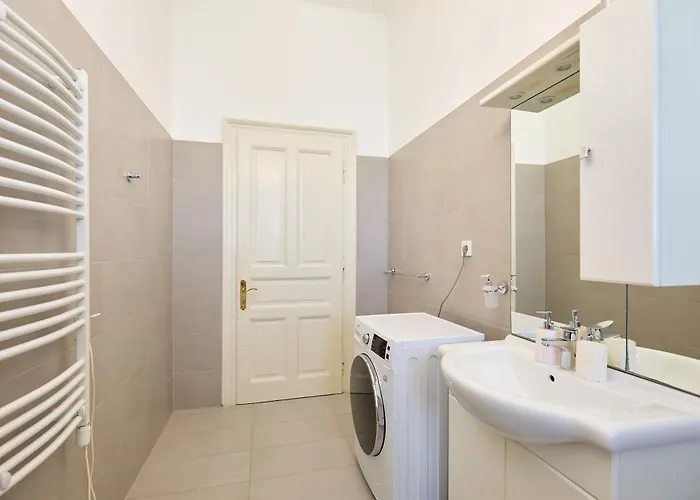 Garden Antique With Bubble Dubrovnik