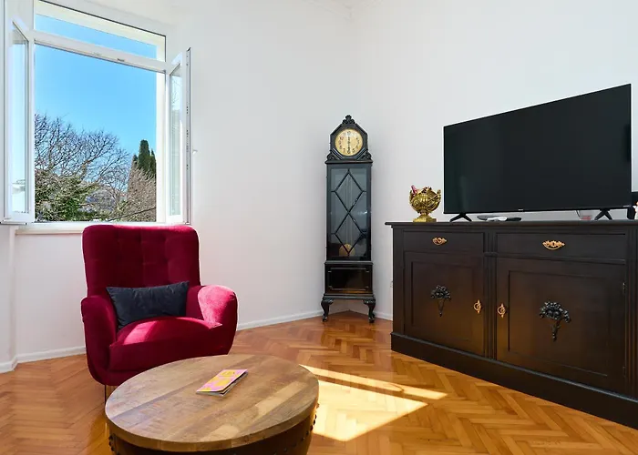 Garden Antique With Bubble *