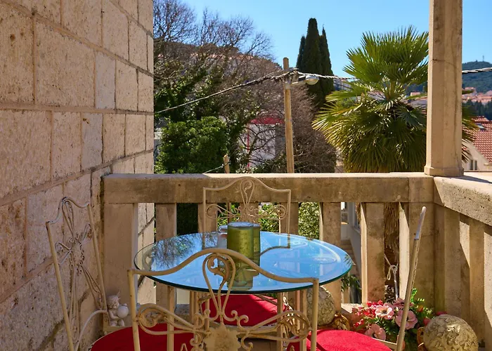 דירה Garden Antique With Bubble