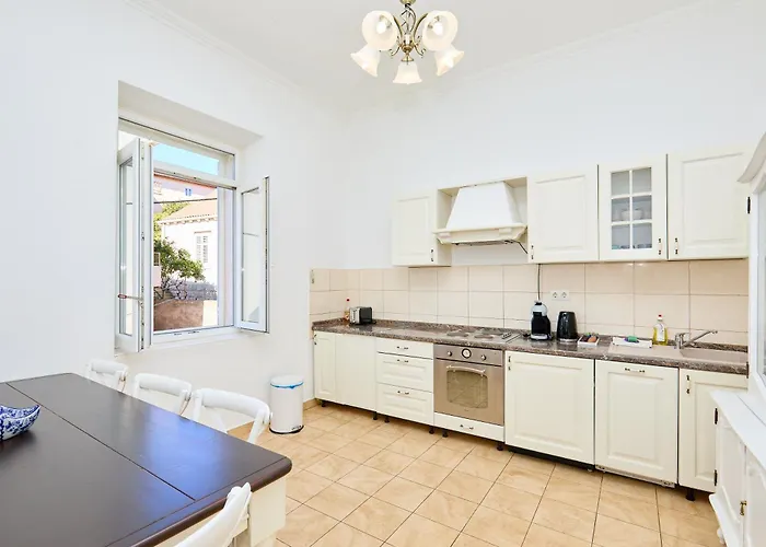 Garden Antique With Bubble