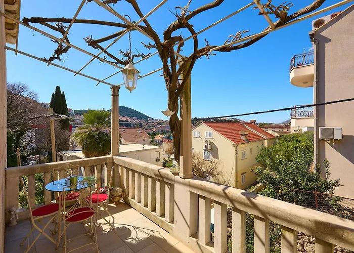 Garden Antique With Bubble