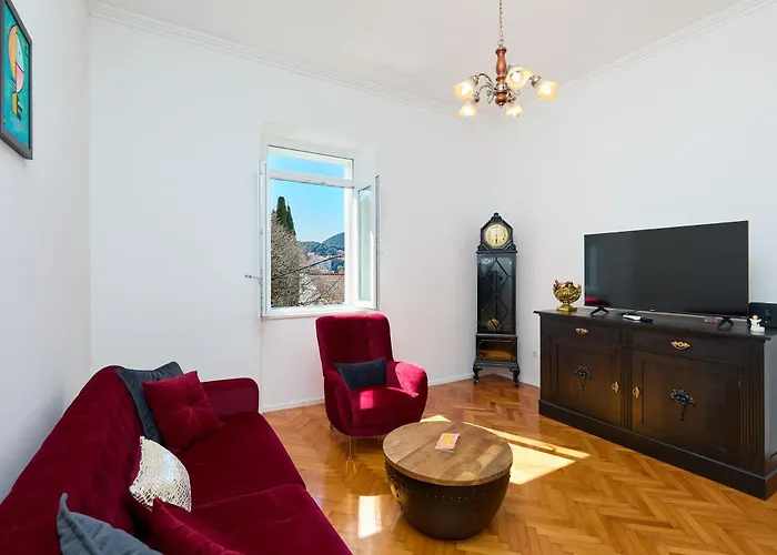 Garden Antique With Bubble * Dubrovnik