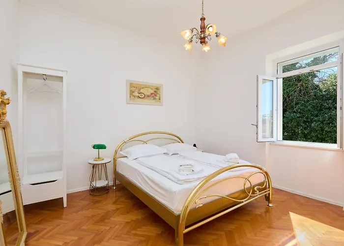 Appartement Garden Antique With Bubble