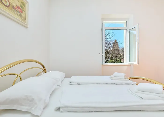 Appartement Garden Antique With Bubble