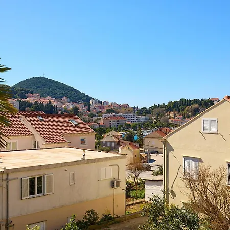 Daire Garden Antique With Bubble