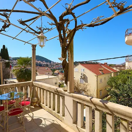 Garden Antique With Bubble